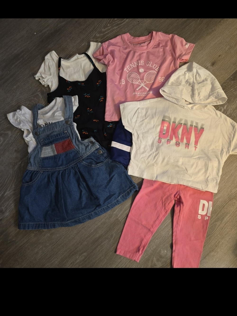 Girls 2T Outfit/dress Bundle